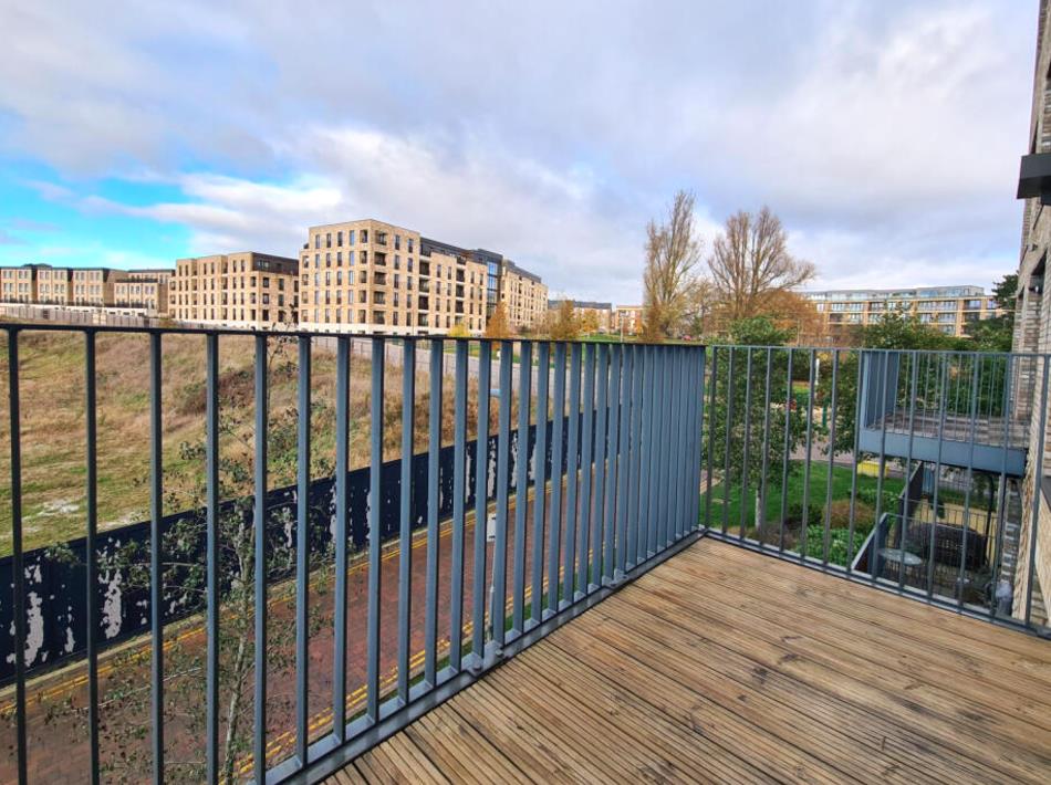 Regiment Hill, Mill Hill